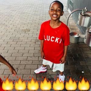 Meet your Posher, Monique